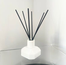 Load image into Gallery viewer, Sparkling Cube Diffuser