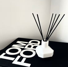 Load image into Gallery viewer, Sparkling Cube Diffuser